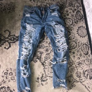 Blue American Eagle ripped mom jeans